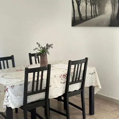 Town Centre 2* לרנקה