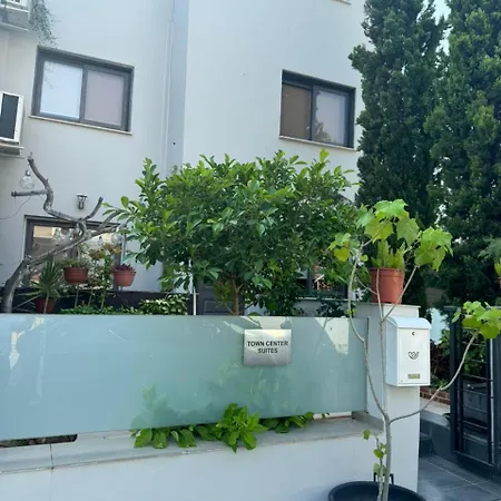 Town Centre בית הארחה 2*