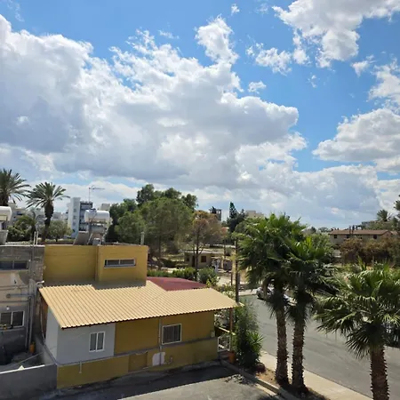 Гостьовий будинок Town Centre Ларнака