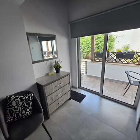 Town Centre בית הארחה לרנקה