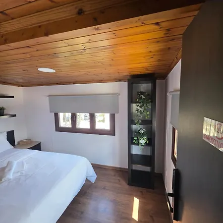 Town Centre בית הארחה 2*