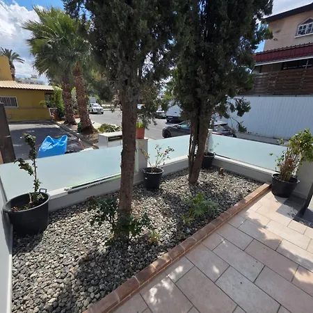 Casa de hóspedes Town Centre 2*