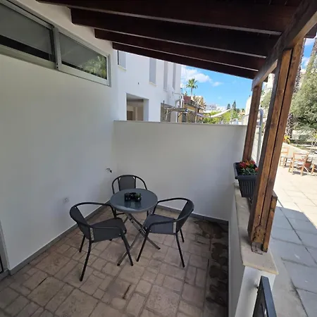 Town Centre לרנקה