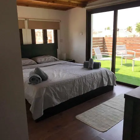 Town Centre 2* לרנקה