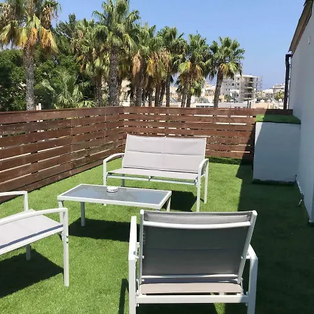 Town Centre בית הארחה 2*