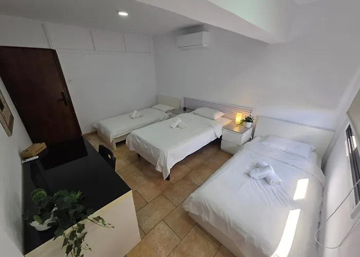 Guest house Town Centre 2*