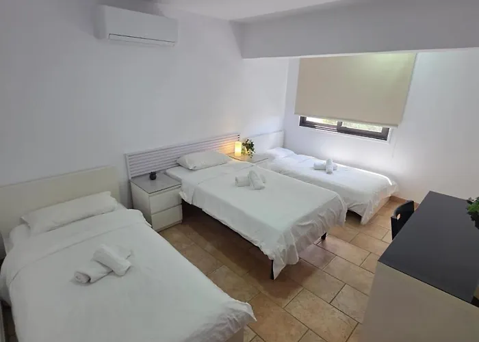 Town Centre 2* Ларнака